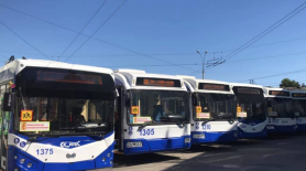 Elevii din clasele primare vor putea folosi abonamentele gratuite și pe durata vacanței